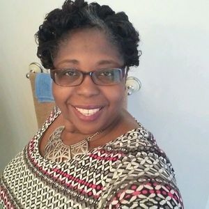 Meet your Posher, Deborah